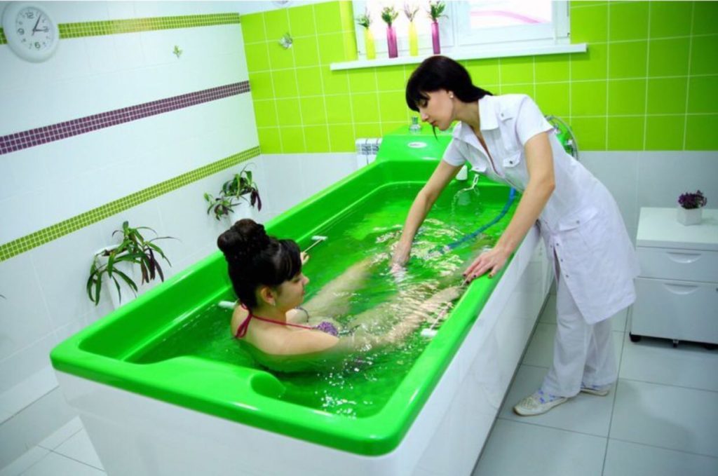 Ванна для подводного душ-массажа «GOLFSTREAM»